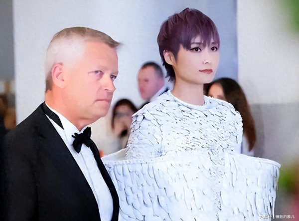 最好的股票配资平台 李宇春嫁法国老头真相近况曝光，野心不止于此